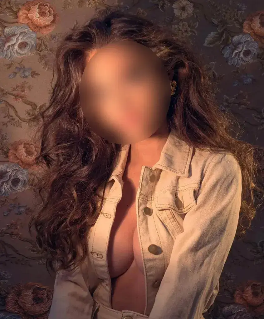 Foreign Escort near Connaught Place